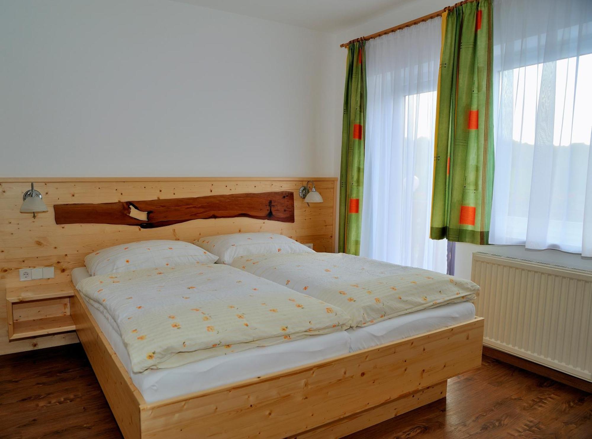 Gasthof Zur Kirche Hotel Kottes Екстериор снимка
