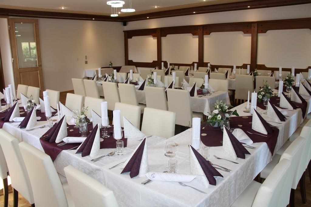 Gasthof Zur Kirche Hotel Kottes Екстериор снимка
